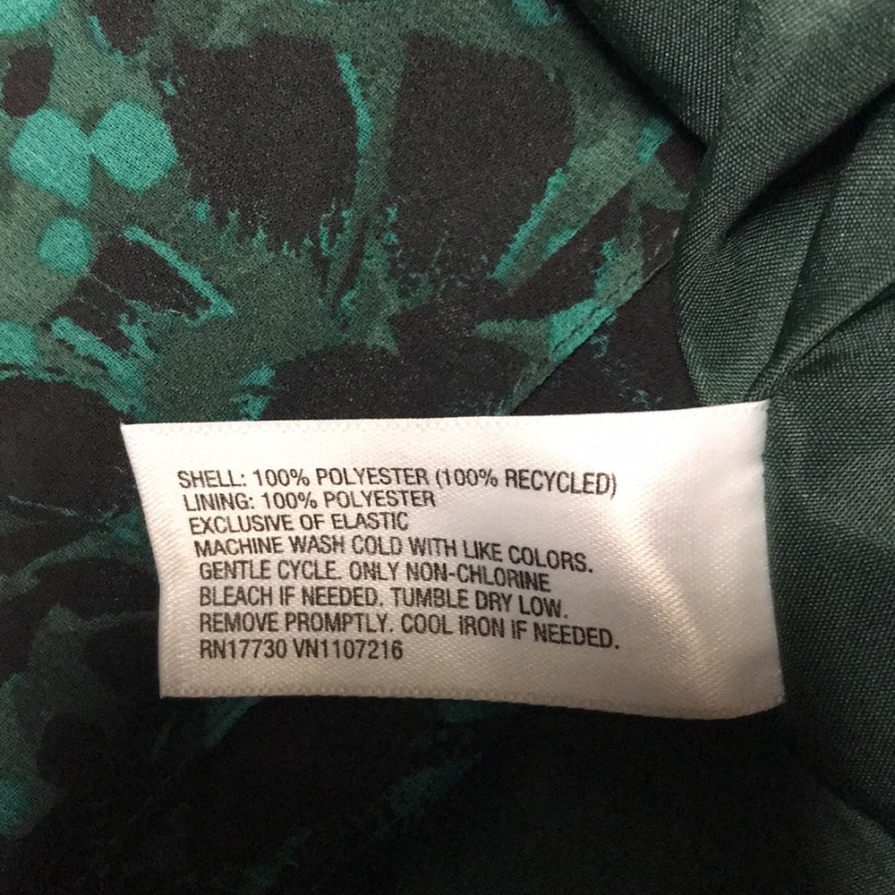 HP🥳Isabel Maternity Floral Green Black Sheer Long Sleeve Maternity Top | NWT!🐠 - Picture 5 of 6